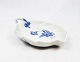 Leaf shaped 
dish, no.: 
1599, in Blue 
Flower by Royal 
Copenhagen. 8 
Pieces in 
stock. 
23 x 18 cm.