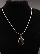 Sterling silver 
chain 42 cm. 
and pendant 1.8 
x 2.5 cm. with 
carneol Nr. 
418143