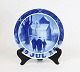 Christmas 
plate, "On the 
way to Church" 
by Gotfred Rode 
from 1928 by 
Royal 
Copenhagen.
18 cm.