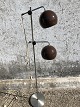 Floor lamp from the 1970s with brown shades. and yellowed wires. Height 136 cm