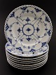 Royal 
Copenhagen blue 
fluted full 
lace plate 
1/1085 23 cm. 
2.choice  No. 
421945 stock:3
