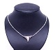 Necklace with 
triangular 
pendant of 925 
sterling 
silver.
42 x 2 cm.