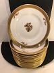 Gold basket.
Royal 
Copenhagen.
Side plate RC 
no. 595 - 9054, 
17.5 cm.
1st sorting.
contact ...