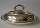 Oval English 
silver-plated 
serving dish 
with lid, 20th 
century. Lid 
with removable 
lid knob. ...