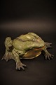 Old French 
painted 
pap-maché frog 
from the late 
1800s with a 
fine old 
patina. H:11cm. 
L:21cm. ...