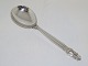 Georg Jensen Acorn
Large serving spoon 20.1 cm.