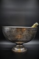 Old French 
silver-plated 
champagne 
cooler with a 
really nice 
patina and room 
for 6-7 ...