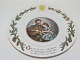 Royal 
Copenhagen 
Peters 
Christmas, 
large side 
plate. 
Christmas 
decorations by 
artists Johan 
...