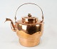 Tea pot of 
copper, in 
great vintage 
condition from 
the 1820s.
28.5 x 20 cm.