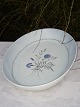 Bing & Grondahl 
porcelain. 
Demeter, Oval 
serving dish 
no. 16 . Length 
34 cms. X 23,5 
cms. 1. ...