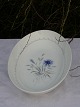 Bing & Grondahl 
porcelain. 
Demeter, Oval 
serving dishe 
no.18. Length 
25cms. X 17,5 
cms.  1. ...