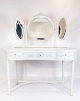 Antique 
dressing table 
of white 
painted wood, 
in great 
condition from 
the 1920s.
H - 142 cm, W 
...