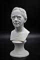 Decorative, old 
men's bust in 
biscuit / 
plaster from 
Bing & 
Grondahl. 
The bust 
itself is in 
...