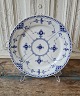 Royal 
Copenhagen Blue 
Fluted 
half-lace 
full-flat 
dinner plate 
No. 577, 
Factory second. 
...