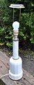 Heiberg lamp in 
white porcelain 
with brass, 
20th century. 
Height: 40 cm. 
Height with 
electric ...