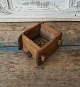 18th century 
Swedish butter 
mold in wood 
Measurements: 
11 x 12 cm. 
Height 6.5 cm.