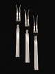 Hans Hansen 
sterling 
arvesølv no. 18 
cold meat forks 
15 cm. Nr. 
451243