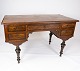 Desk of walnut, 
in great 
antique 
condition from 
the 1860s. 
H - 77 cm, W - 
128 cm and D - 
65 cm.