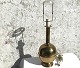Brass ball 
table lamp, 
46cm high, 20cm 
wide * Nice 
condition *