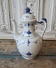B&G Blue 
traditionel 
small coffee 
pot 
No. 91B, 
Factory first
Height 21 cm.