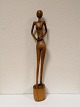 Otto P. Figure 
carved in wood. 
Signed Otto P 
Sculptor 
1902-1995 
Odense Height 
56.5 cm.