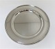 Svend Toxværd. 18 pieces of silver cover plates (830). Diameter 28 cm. Total 
price 54000, -