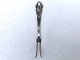 Sonja, 
silver-plated, 
Cold cuts fork, 
14.5 cm long, 
Madsen & 
Baagøe´s Eftf. 
*Nice 
condition*