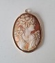 1800s large cam 
pendant set in 
8 kt gold. Very 
beautifully 
wound. Appears 
unstamped, but 
acid ...
