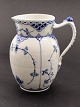 Royal 
Copenhagen blue 
fluted jug 
1/763 H. 16 cm. 
2nd grade item 
no. 459692