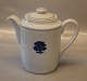 7 pcs in stock
1052 Coffee 
pot 20 cm with 
lid (825) B&G 
"The OAK" - 
Blue Oaktree on 
Heavy Hotel ...