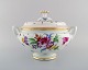 Large antique 
Meissen soup 
tureen in 
porcelain with 
hand-painted 
flowers and 
gold 
decoration. ...