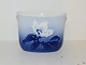 Bing & Grondahl 
Christmas Rose, 
small beaker.
The factory 
mark shows, 
that this was 
produced ...