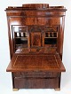 Secretaire of 
mahogany with 
inlaid wood, in 
great antique 
condition from 
the 1840s. 
H - 163 ...