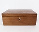 Box of 
mahogany, in 
great antique 
condition from 
the 1920s.
10 x 26 x 18 
cm.