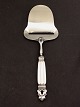 Georg Jensen 
Acorn cheese 
slicer 21 cm. 
item no. 465279