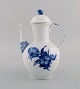 Royal 
Copenhagen Blue 
Flower Braided 
coffee pot. 
Model number 
10/8189. Dated 
1945.
Measures: 24 
...