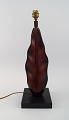 Organically 
shaped table 
lamp in 
hand-painted 
wood on base. 
Mid-20th 
century.
Measures: 37 x 
15 ...