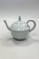 Bing & Grondahl 
Offenbach 
without Gold 
Tea pot No 92. 
Measures 26 cm 
/ 10 15/64 in.