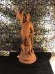 Large 
Terracotta 
figure.
The proud 
hunter with dog 
who has shot a 
bird. Pheasant.
very nice ...