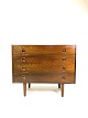Get a piece of 
furniture 
history with 
this elegant 
rosewood chest 
of drawers from 
the 1960s. The 
...