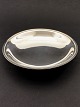 Svend Toxværd 
silver dish D. 
25.5 cm. 511 
gr. Item no. 
477252