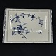 Length 44.5 cm.
Width 31.5 cm.
The tray has 
handles on both 
sides and a 
very successful 
flat. ...