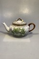 Royal 
Copenhagen 
Flora Danica 
Tea Pot with 
lid no. 3631 / 
143.
Measures: 6 
1/4" H x 11" W 
x ...