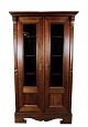 Glass cabinet originating from Denmark in walnut from around the year 1860s. In very good used ...