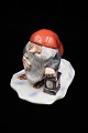 Royal 
Copenhagen 
Christmas 
porcelain 
figure of Santa 
Claus Design by 
Harald Wiberg. 
H: 9cm. / ...