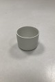 Royal 
Copenhagen 
White Pot Bowl 
No. 6285
Measures 7,7cm 
x 6cm ( 3.03 
inch x 2.36 
inch )