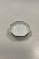 Bing & Grondahl 
Elegance, White 
Small dish No 
246
Measures 9 cm 
/ 3.54 in.