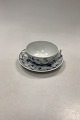 Bing & Grondahl 
Blue Fluted 
Bouillon Cup 
uden No 247. 
Measures 8 cm / 
3 5/32 in. x 13 
cm / 5 1/8 in.