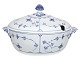 Royal 
Copenhagen Blue 
Fluted Plain, 
soup tureen.
The factory 
mark tells, 
that this was 
...