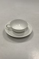 Bing and 
Grondahl Art 
Nouveau White 
Coffee Cup and 
saucer
Measures 7.9cm 
/ 3.11 inch